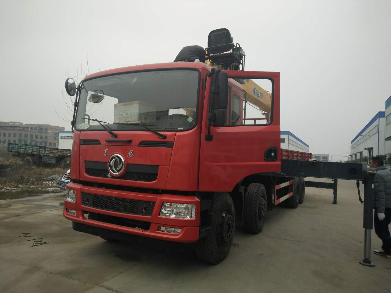 12噸隨車吊 12噸隨車吊