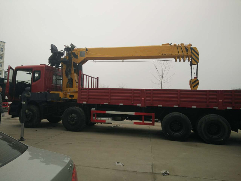 騰宇16噸隨車吊 騰宇16噸隨車吊