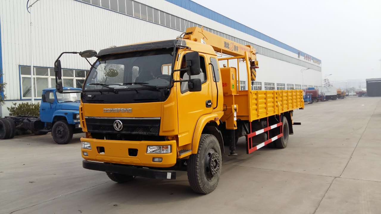 6.3噸隨車吊 6.3噸隨車吊