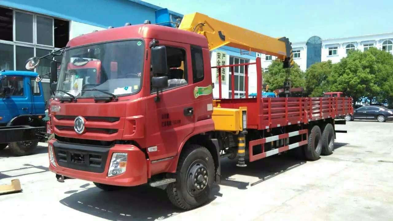 東風(fēng)12噸隨車吊 東風(fēng)12噸隨車吊