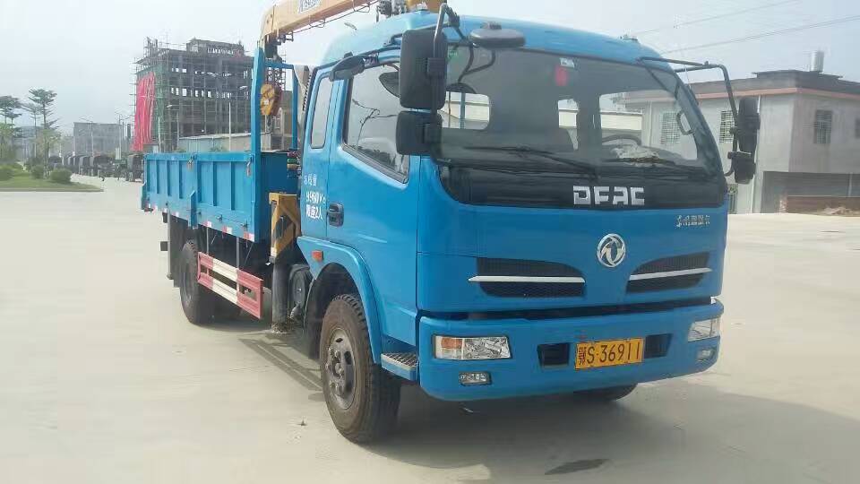 徐工3.2噸隨車吊 徐工3.2噸隨車吊