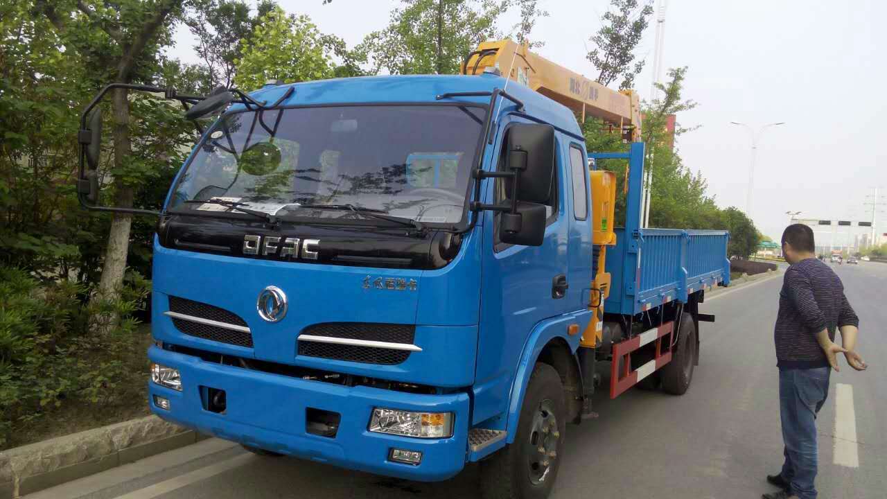 徐工5噸隨車吊 徐工5噸隨車吊