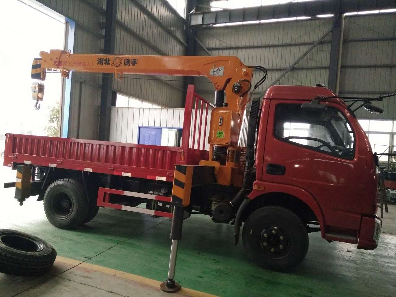 東風(fēng)隨車(chē)吊 東風(fēng)隨車(chē)吊