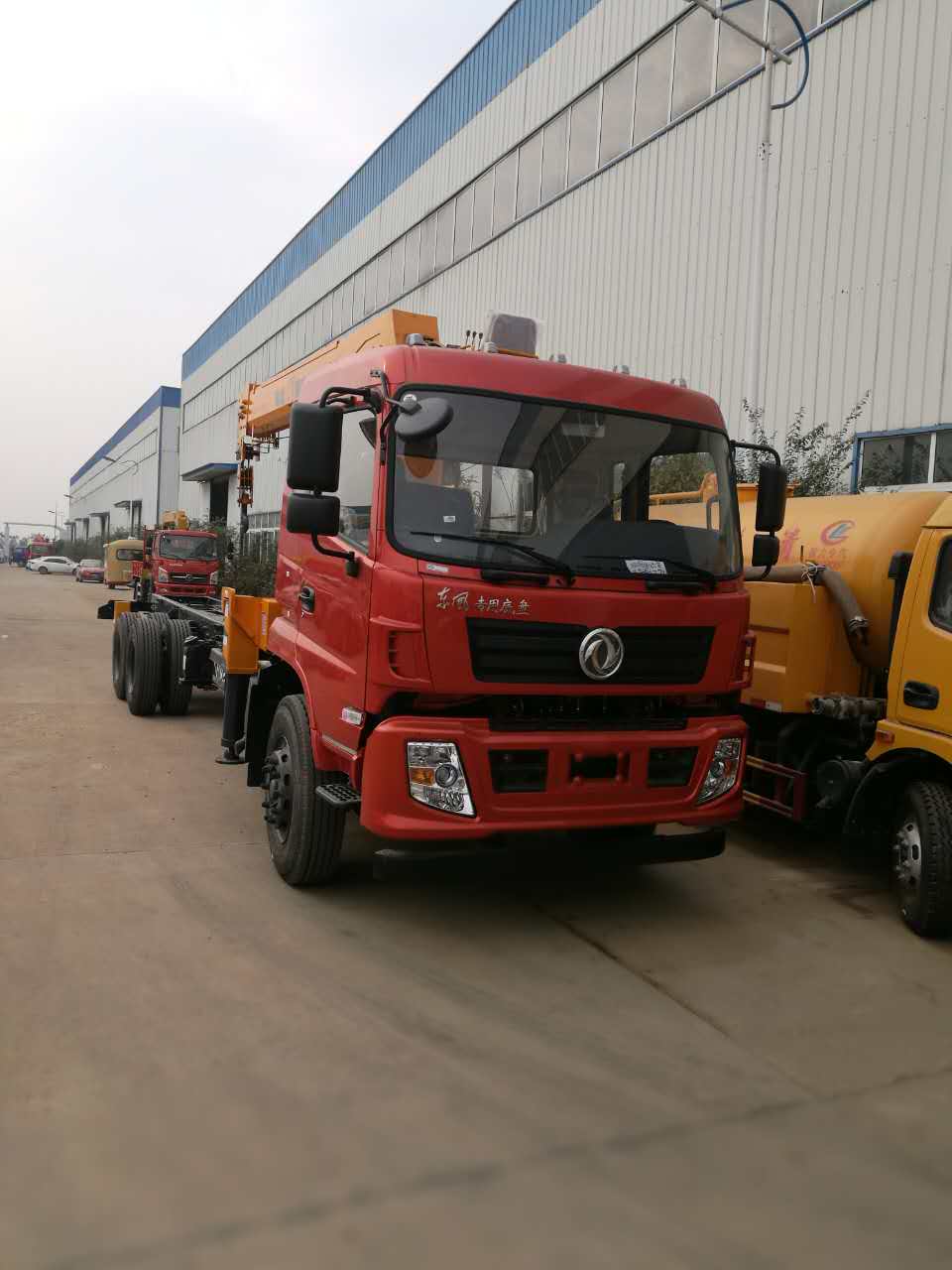 東風(fēng)國(guó)五隨車(chē)吊 東風(fēng)國(guó)五隨車(chē)吊