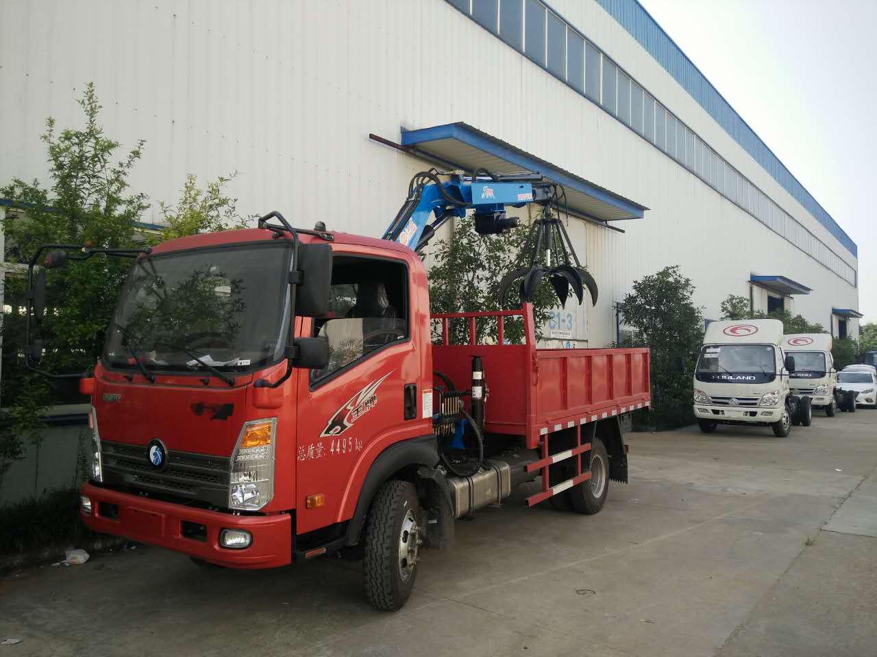 3噸全折臂吊機(jī) 3噸全折臂吊機(jī)