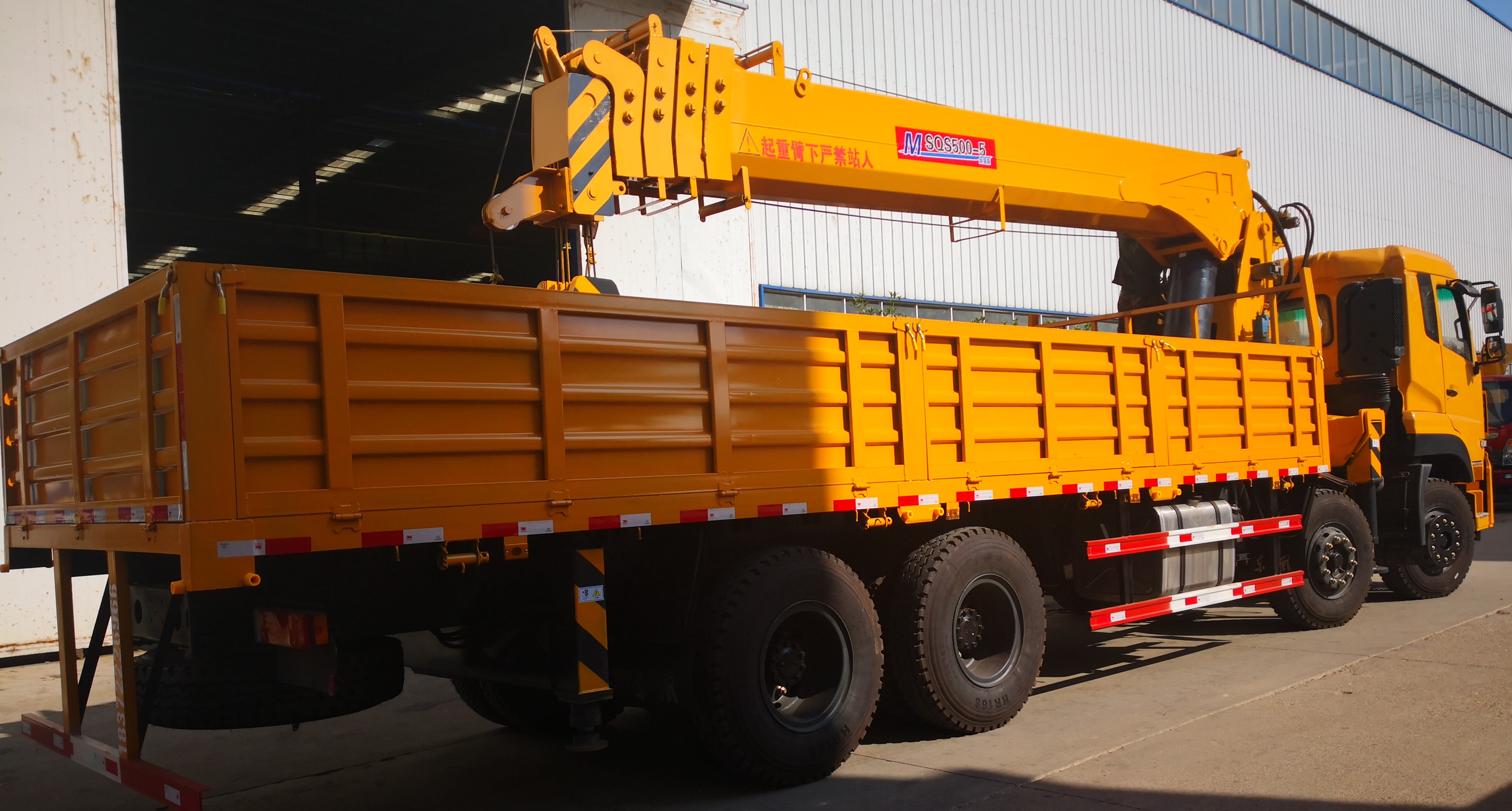 20噸隨車吊 20噸隨車吊